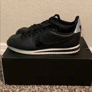 Nike Cortez